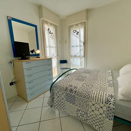 Luminous Flat With A Spacious Terrace *