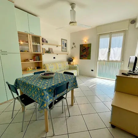 Luminous Flat With A Big Terrace * Porto Santa Margherita di Caorle