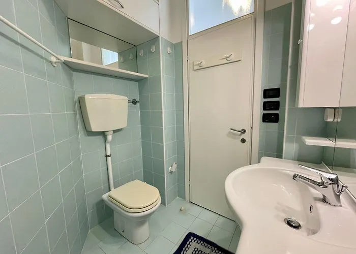 Апартаменты Luminous Flat With A Spacious Terrace Порто-Санта-Маргерита-ди-Каорле
