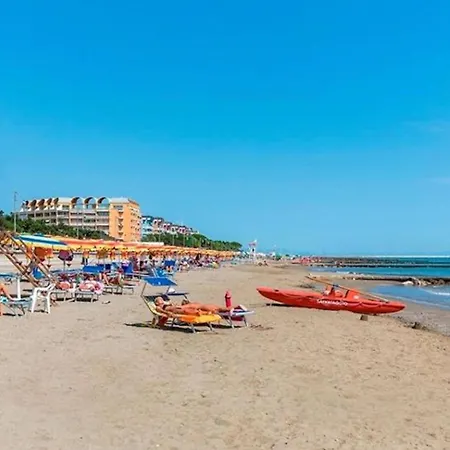 Luminous Flat With A Big Terrace * Porto Santa Margherita di Caorle
