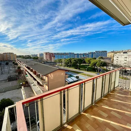 Apartman Luminous Flat With A Big Terrace