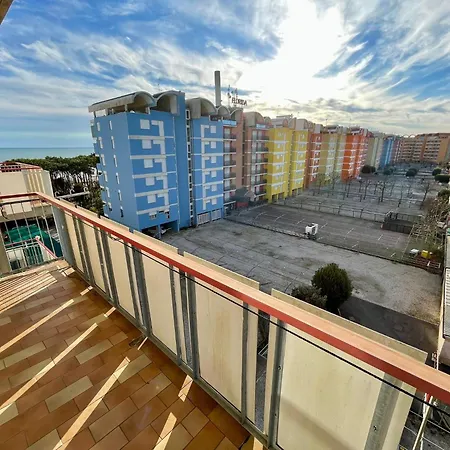 Luminous Flat With A Big Terrace Apartment Porto Santa Margherita di Caorle