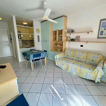 Apartament Luminous Flat With A Big Terrace Porto Santa Margherita di Caorle